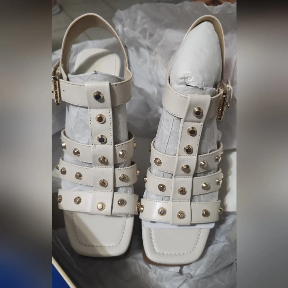 Women's Cream Platform Sandals - Picture 6 of 6